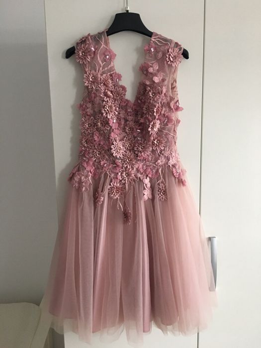 Rochie Dama Lucrata Manual