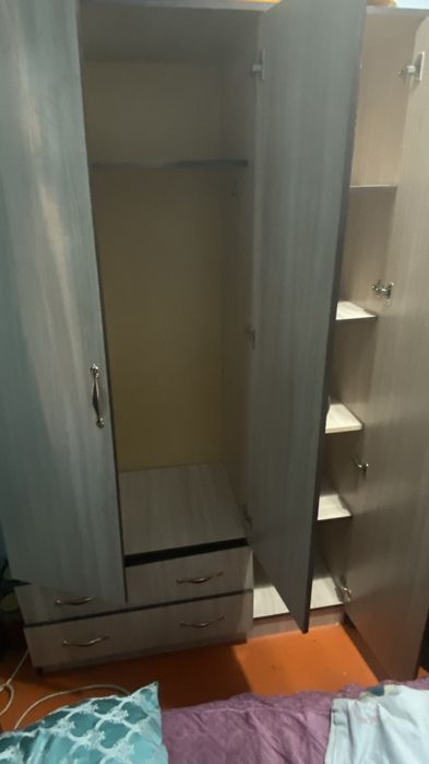 Шкаф в хорошем состояний