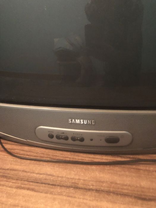 Продам телевизор самсунг