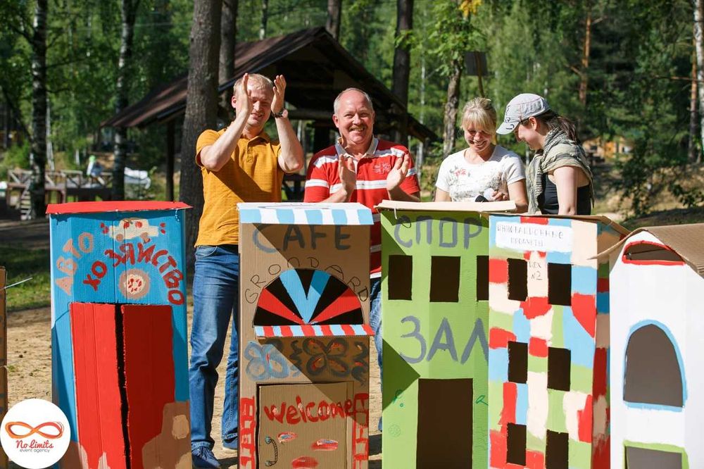 Тимбилдинг, эстафеты и командообразования.