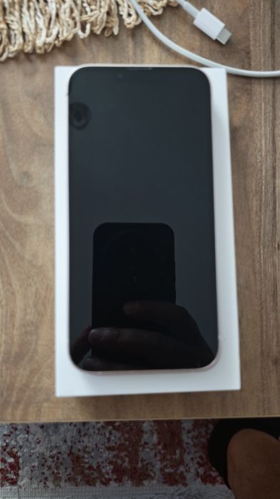 iPhone 13 Pink 128gb