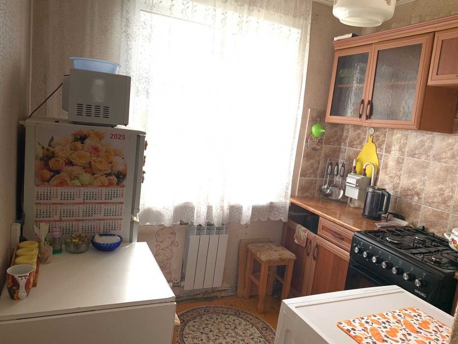 Продам 2 ком квартиру в 20 мкр