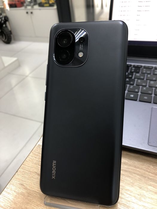 Xiaomi Mi 11 256Gb (p25)