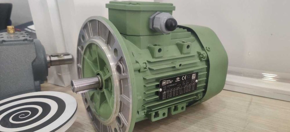 ЭЛЕКТРОДВИГАТЕЛЬ Мотор WAT(Турция) 0,55 кВт,фланец,1500 об/мин 2 йил г