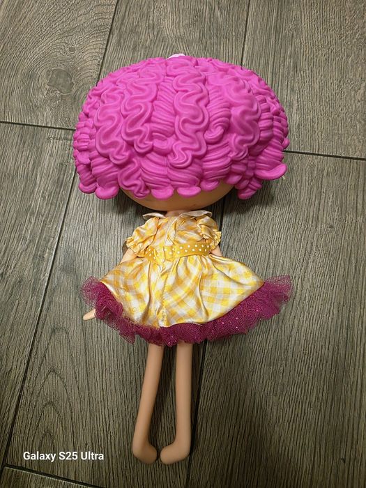 Păpușă Lalaloopsy stare foarte bună un semn mic pe față