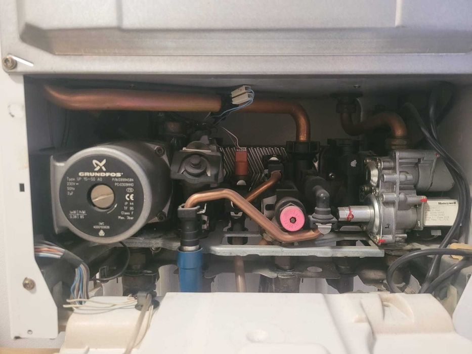 Centrala gaz Saunier Duval Thema Classic F 24 E - conditie ft buna