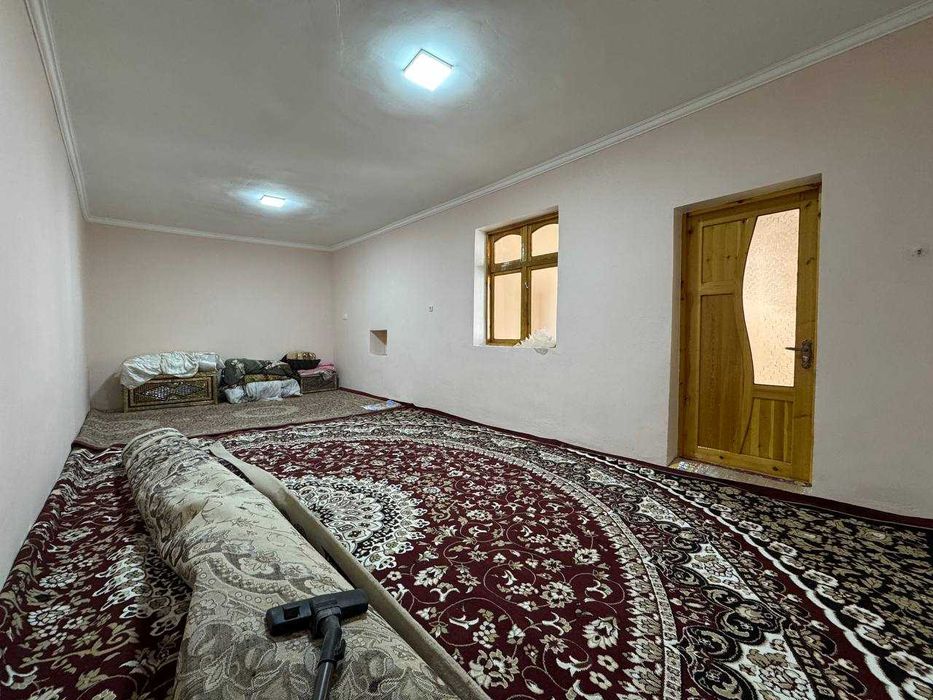 Олмос мах 5 хонали ховли оилага ижара топ. 450 у.е.