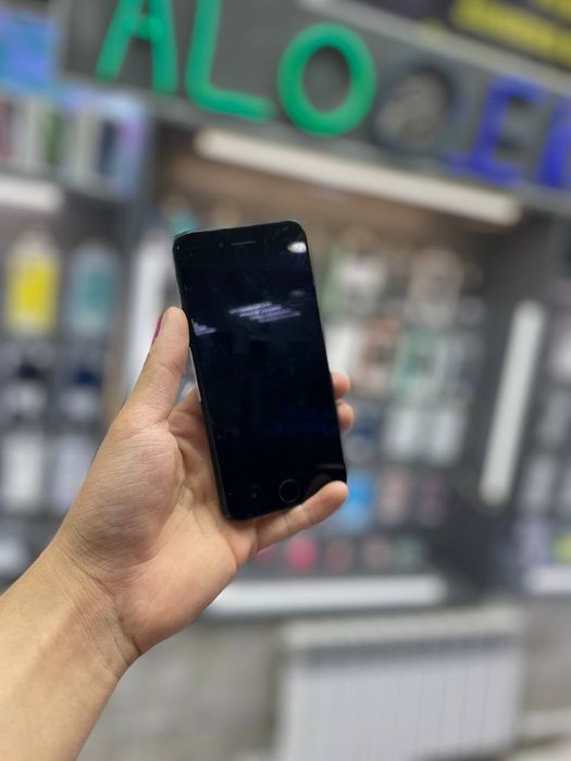 Iphone 7 32gb.             .