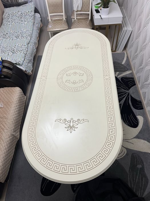 Стол 3м в хорошем состояние