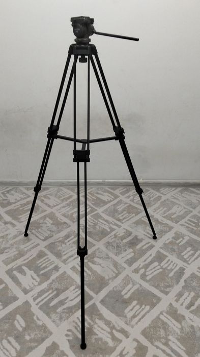 Продам Штатив libec