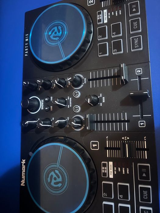 Placa dj numark party mix