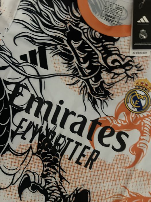 Tricou real madrid