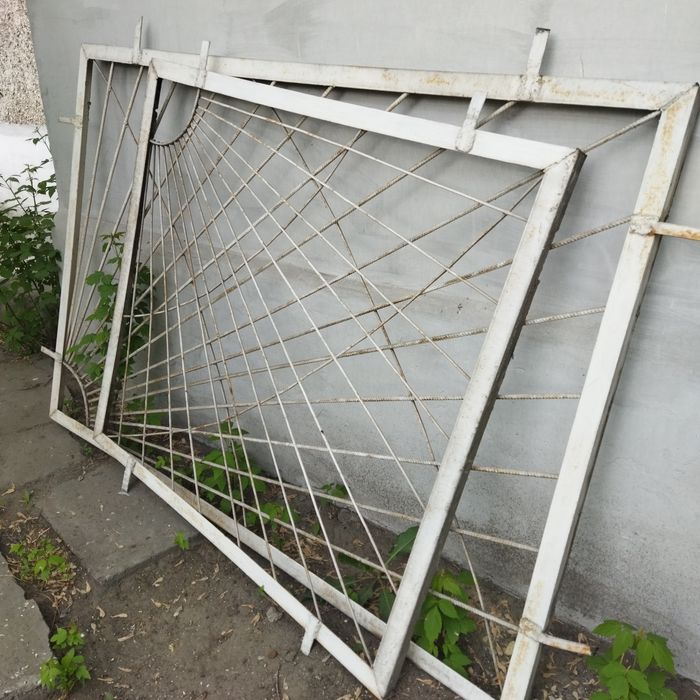 Решетки для окон б/у