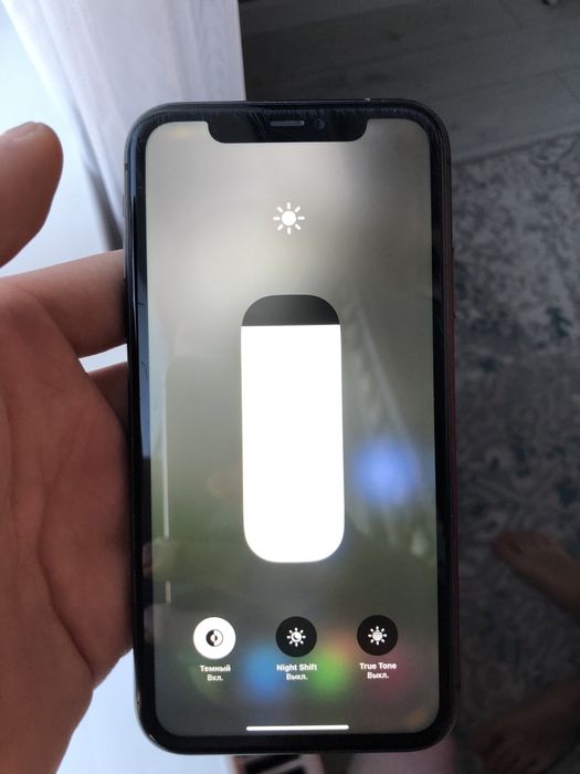 iPhone 11 в хорошем состоянии