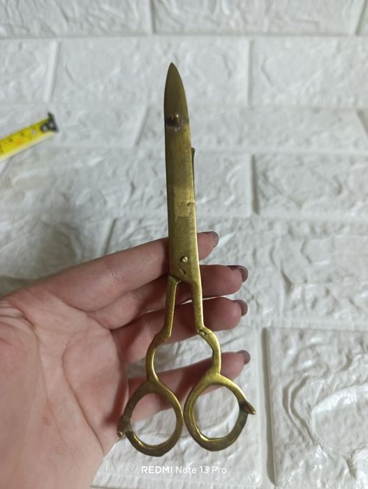 Ножичка за гасене на свещи