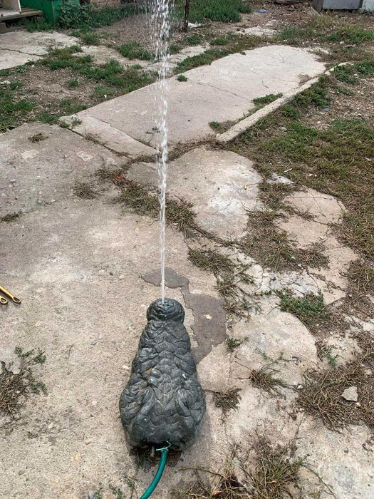 Cijmea decor piscina in forma de hipopotan si crocodil din bronz