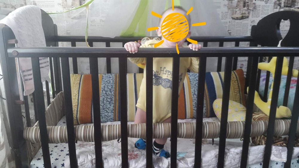 Детская кроватка