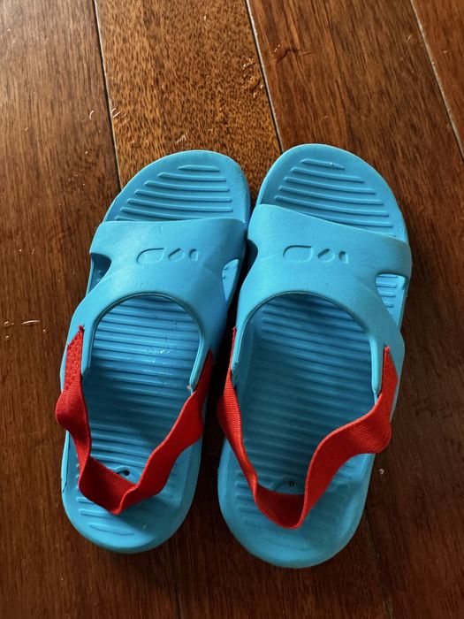 Сланцы, шлёпки для детей
