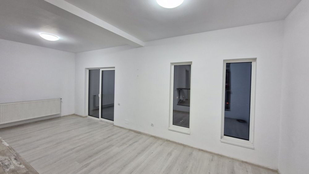 Inchiriez casa in Bucium