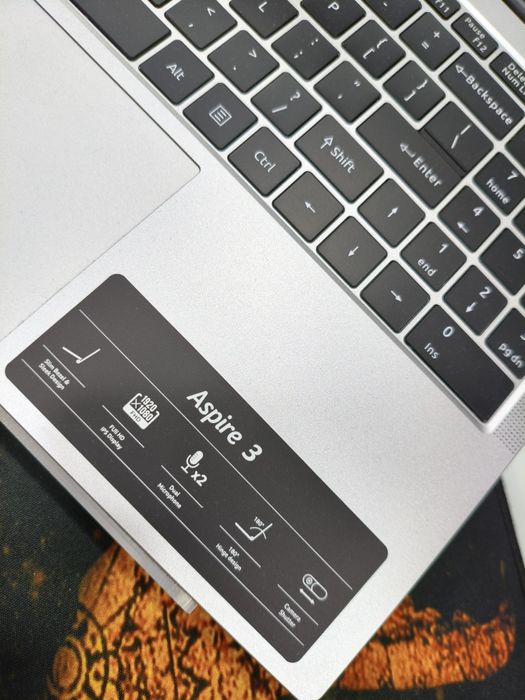 Acer aspire 3 Intel core i3 -13 Avlod 8/512 Yangi Bepul yetkazish b-n