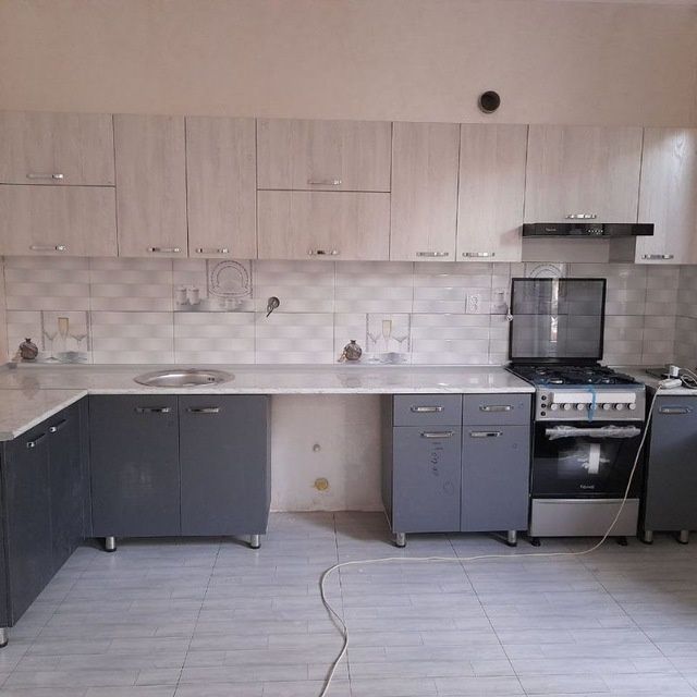 Mebel na zakaz kuxiniy spalniy