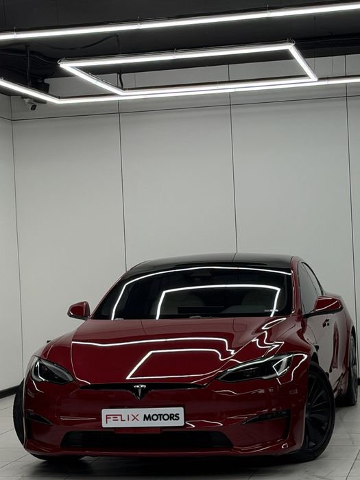Tesla Model S Plaid