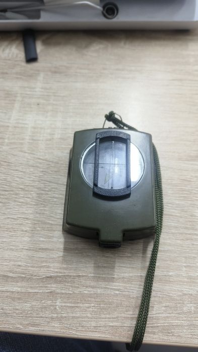 Компас продам недорого.