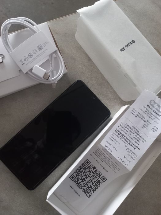 Продам самсунг А06