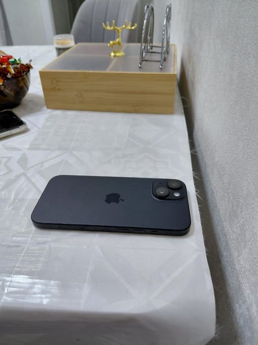 Продам айфон 15,черный, документы имеются.