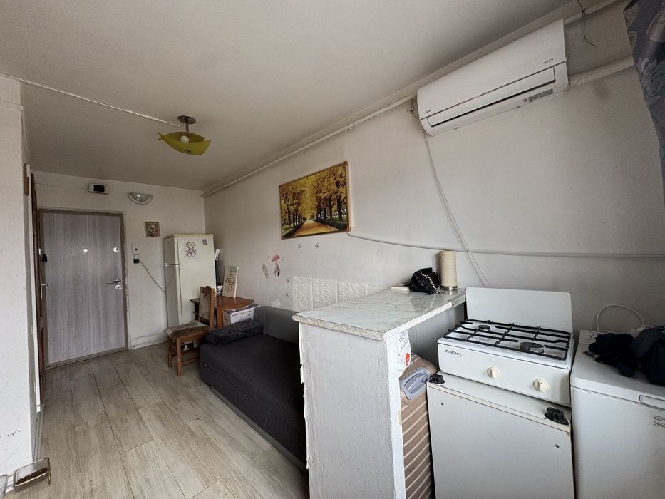 Grasoniera Iulius Mall  Intre Lacuri