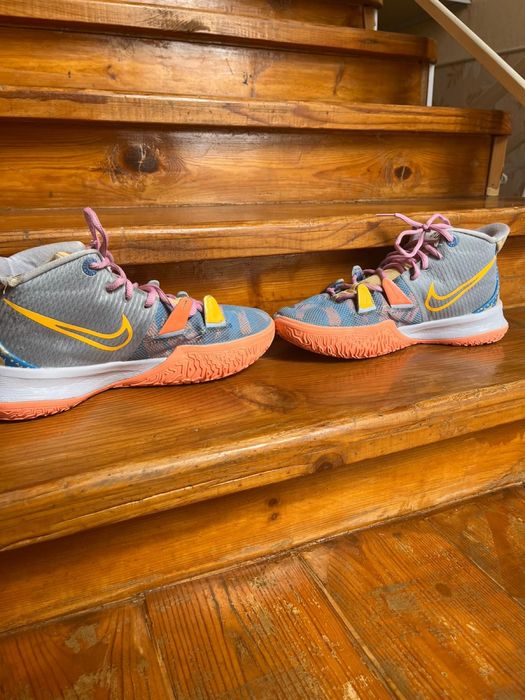 Продам кроссовки Nike Kyrie 7