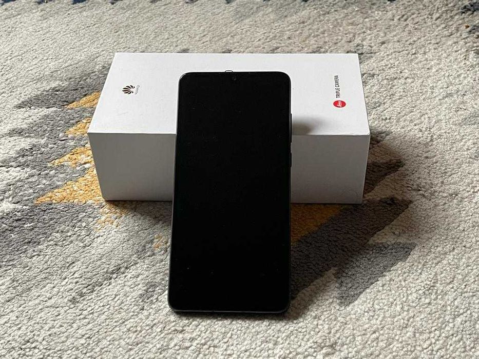 Huawei P30; Black