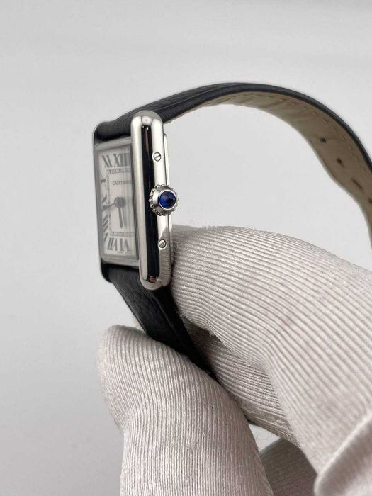 Часы Cartier Tank Must