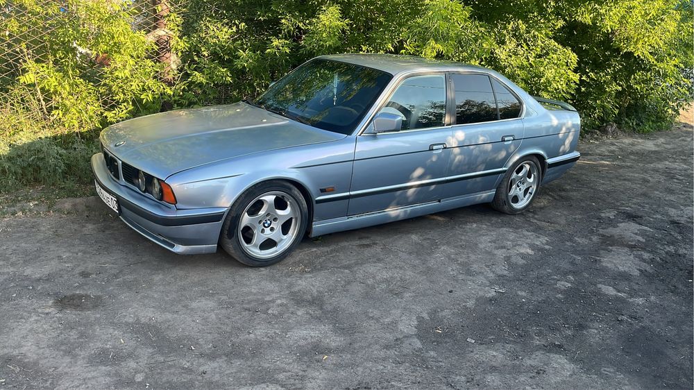 Продам Bmw e34 530