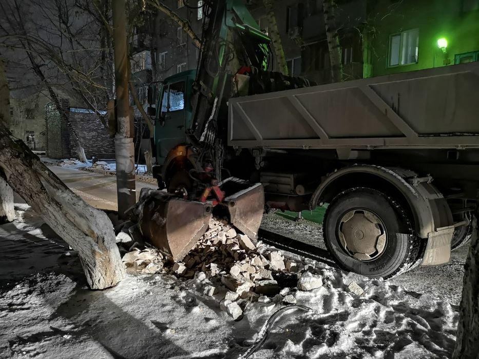 Услуги самосвала манипулятор