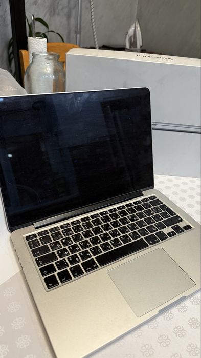 Продам macbook pro 2013