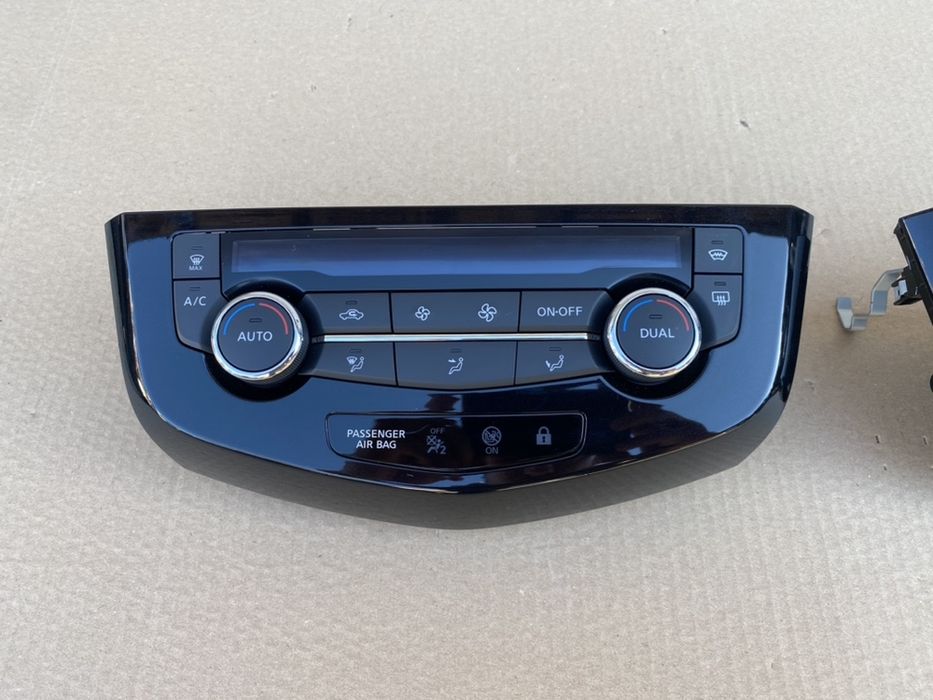 Panou clima / Climatronic NISSAN Qashqai J11
