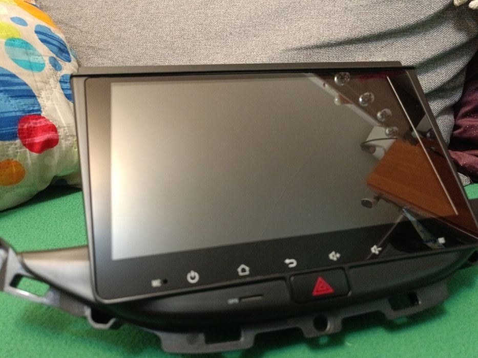 Navigatie dedicata Opel Astra  K defect touchscreen