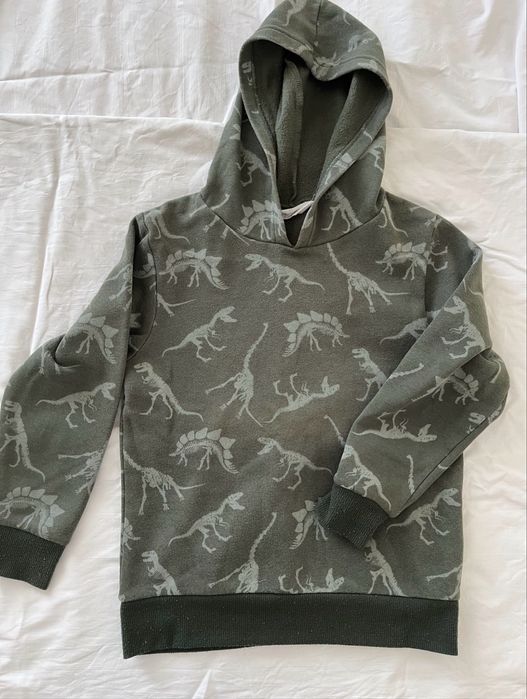 суитчъри 6 бр = 6 €   за момче 4-5г