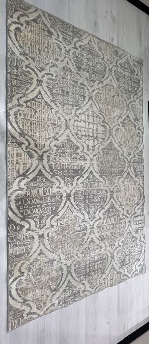 Продам ковер размер 2,5х1,5