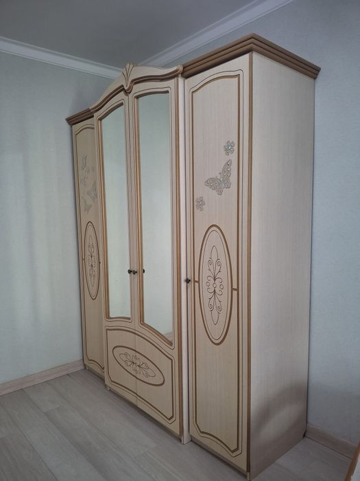 Спальный гарнитур