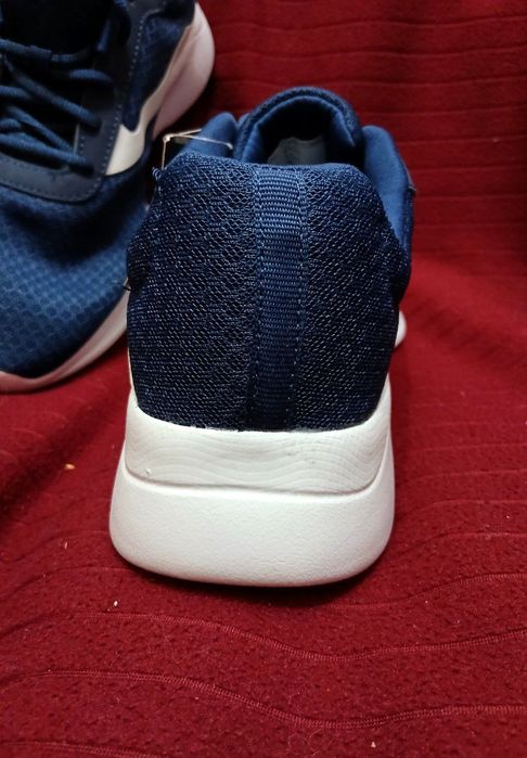 Из США, кроссовки Athletic Works Basic Running