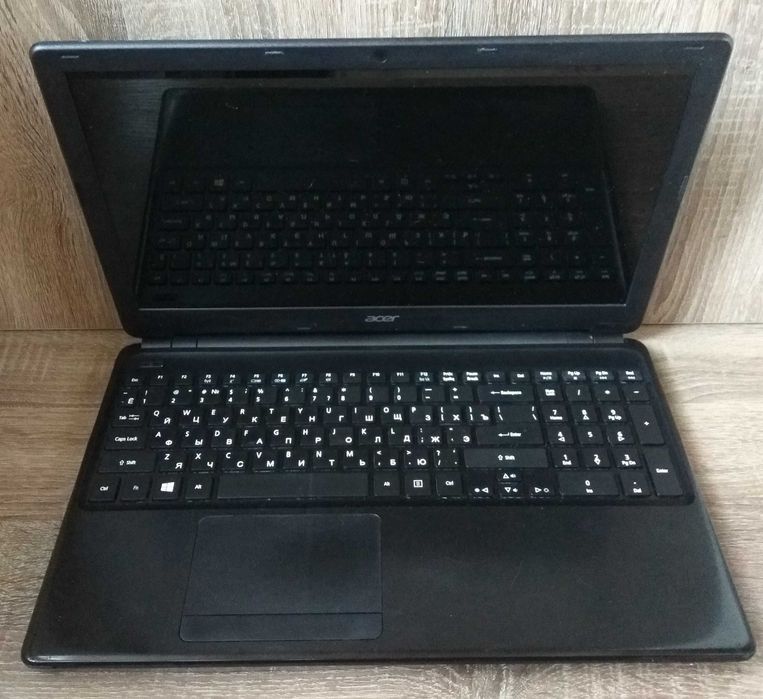 Acer Aspire E1-571
