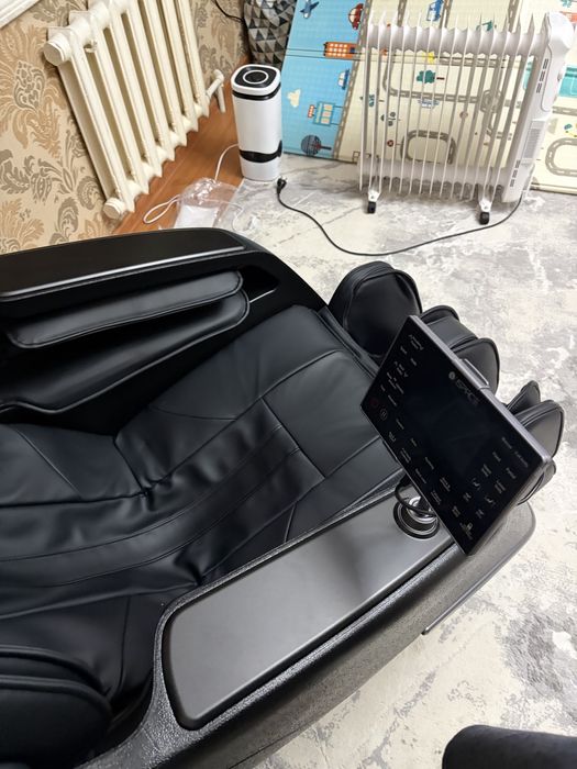 Кресло массжер новый