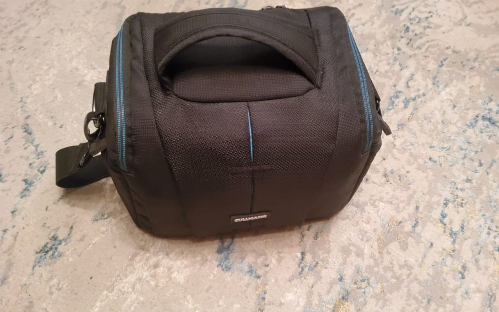 Продам фотоаппарат Canon EOS 750D