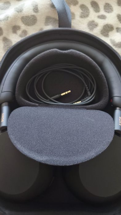 sony Wh-1000xm5 слушалки