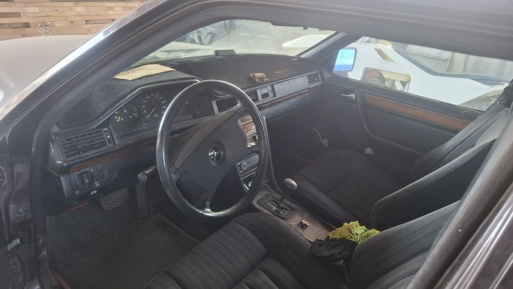 Мерседес w124 e200