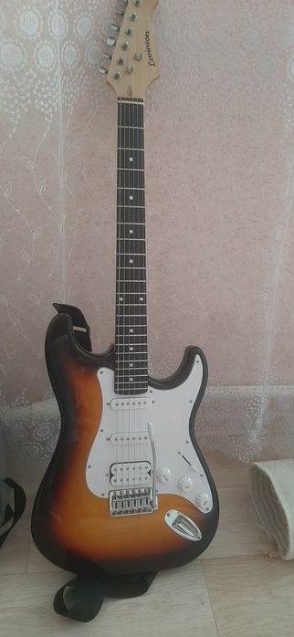 Электрогитара levinson stratocaster