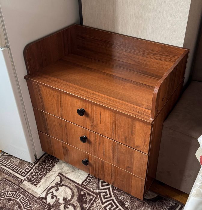 Тумбочка в кухню