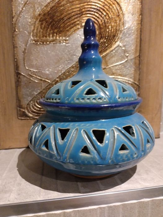 Старинен керамичен свещник от Тунис